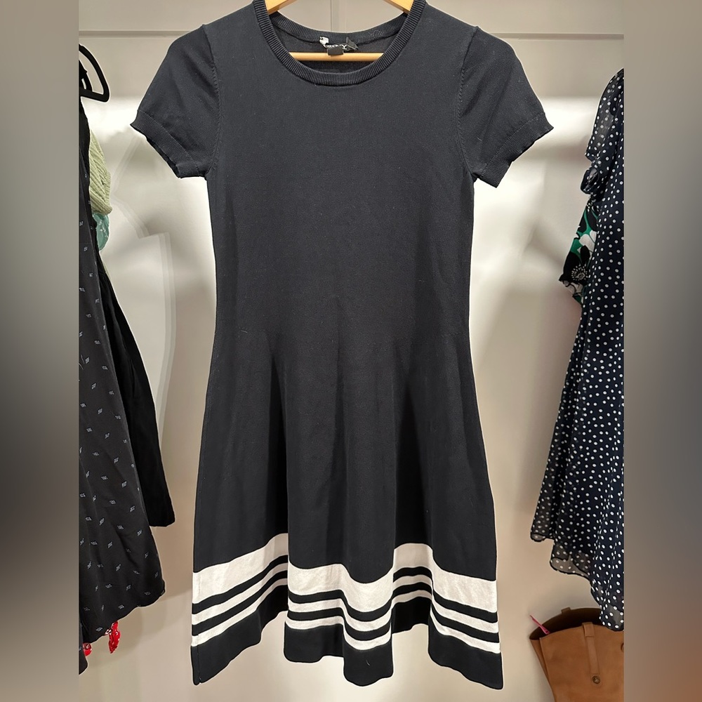 DKNY Black Short Sleeve Sweater Dress